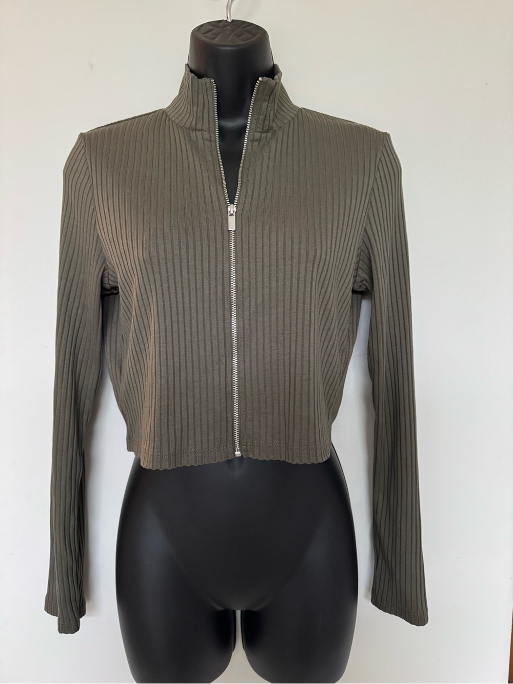 Divided Olive Ribbed Cropped Zip-Front Jacket - Picture 3 of 5